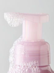 Snowflakes & Cashmere Gentle & Clean Foaming Hand Soap